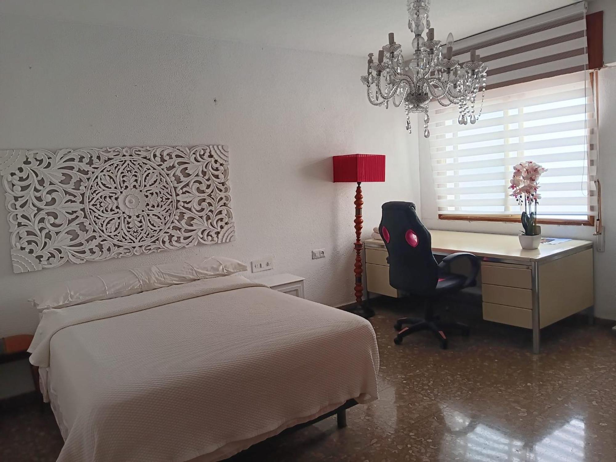 Habitaciones Amplias En El Centro De Гранада Екстериор снимка